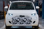 Fiat выпустил первые предсерийные образцы гибридного Fiat 500 Ibrida с "механикой"